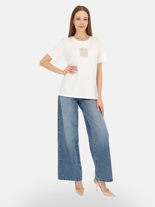 Elegancki biały bawełniany t-shirt z połyskującym nadrukiem Brunona