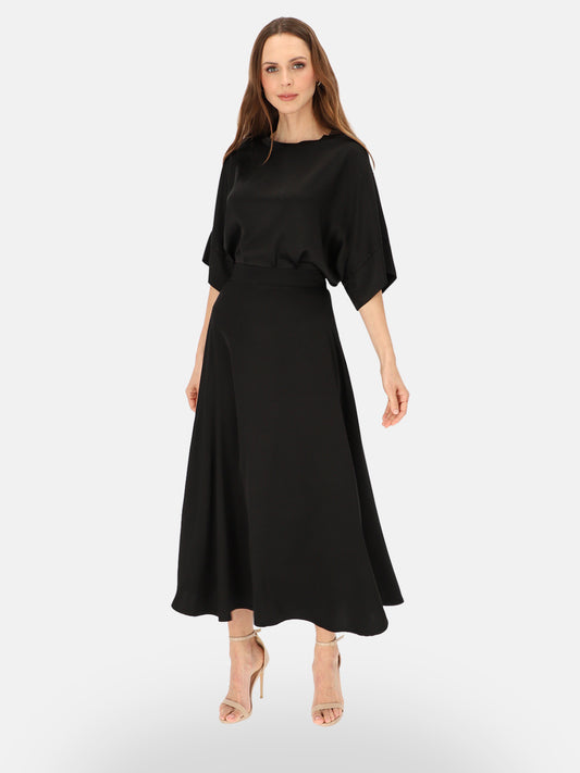 Zmysłowa czarna satynowa spódnica maxi na eleganckie wieczory Leokadia