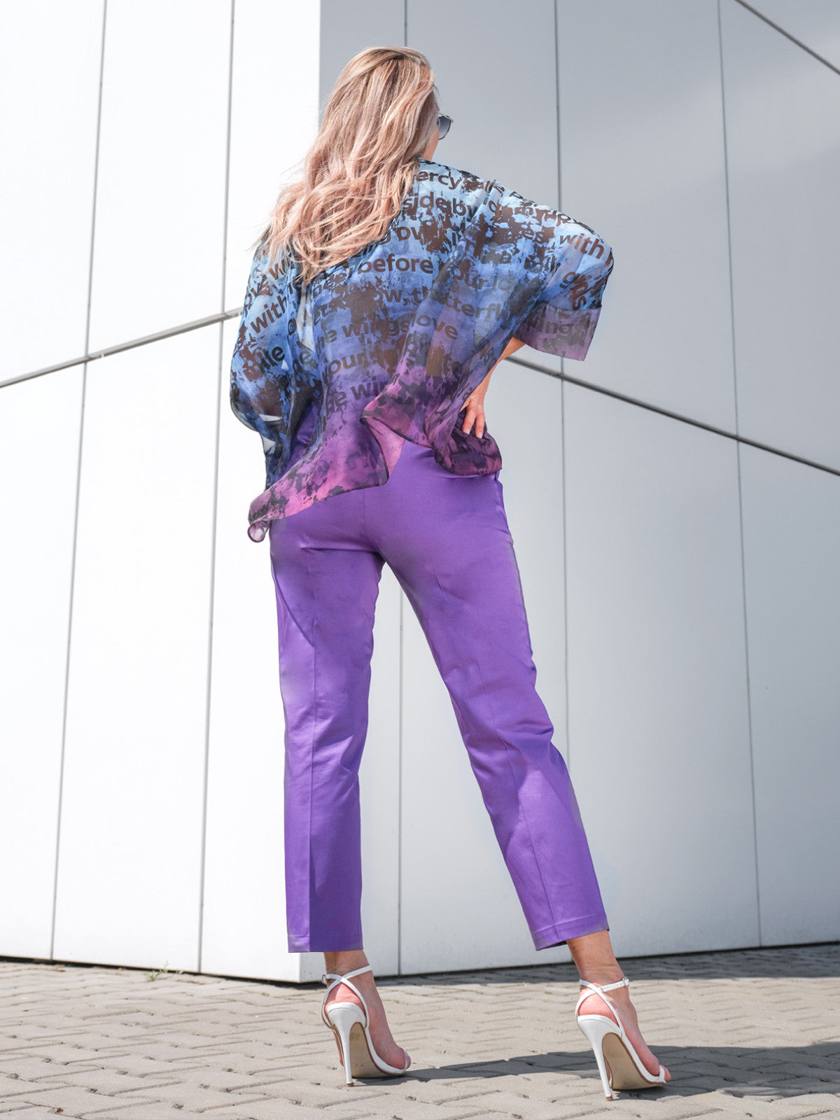 Bawełniane spodnie wizytowe damskie fioletowe EyeForFashion