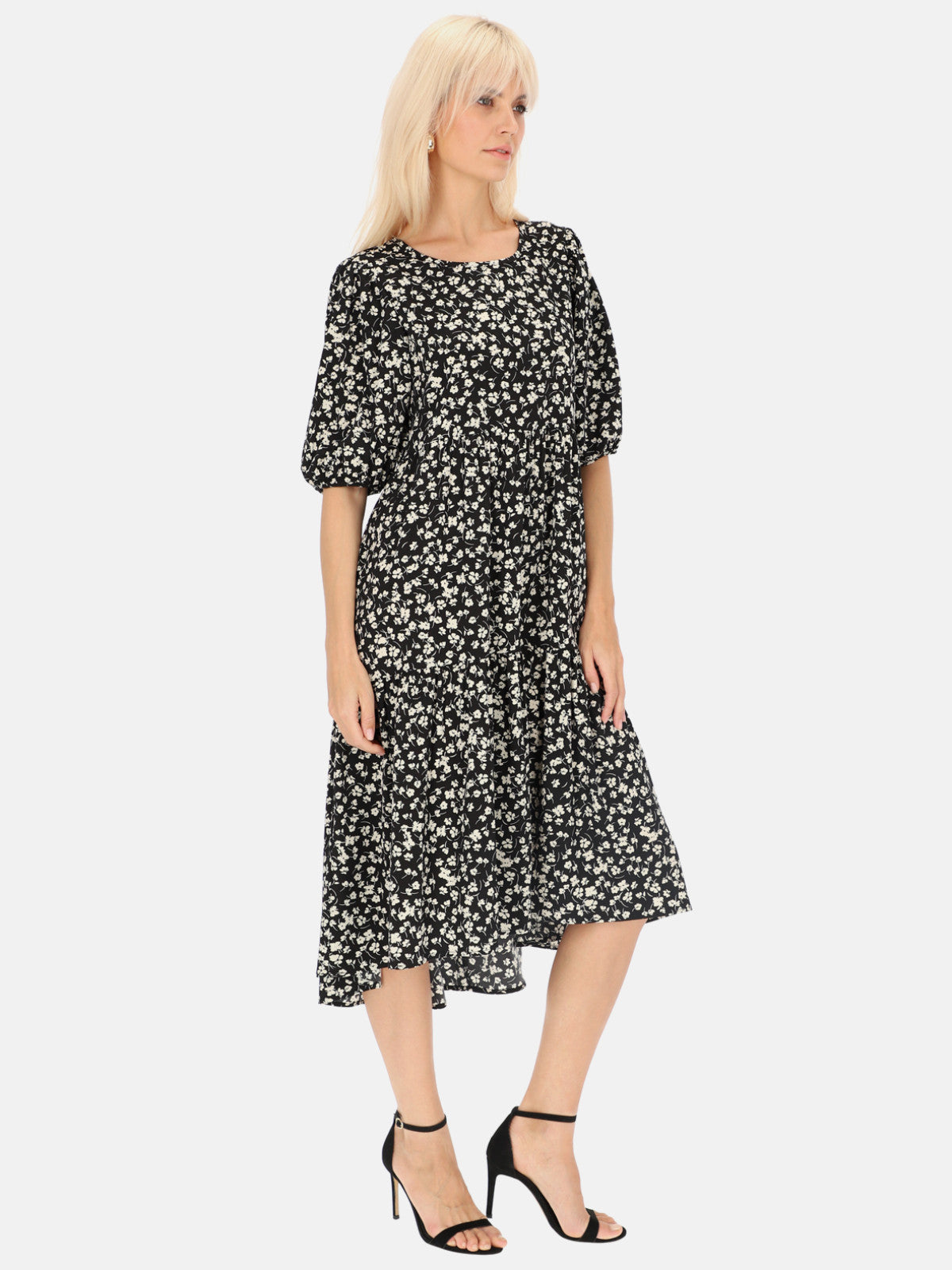 Czarno-biała sukienka w kwiaty w stylu boho Eye For Fashion Loli