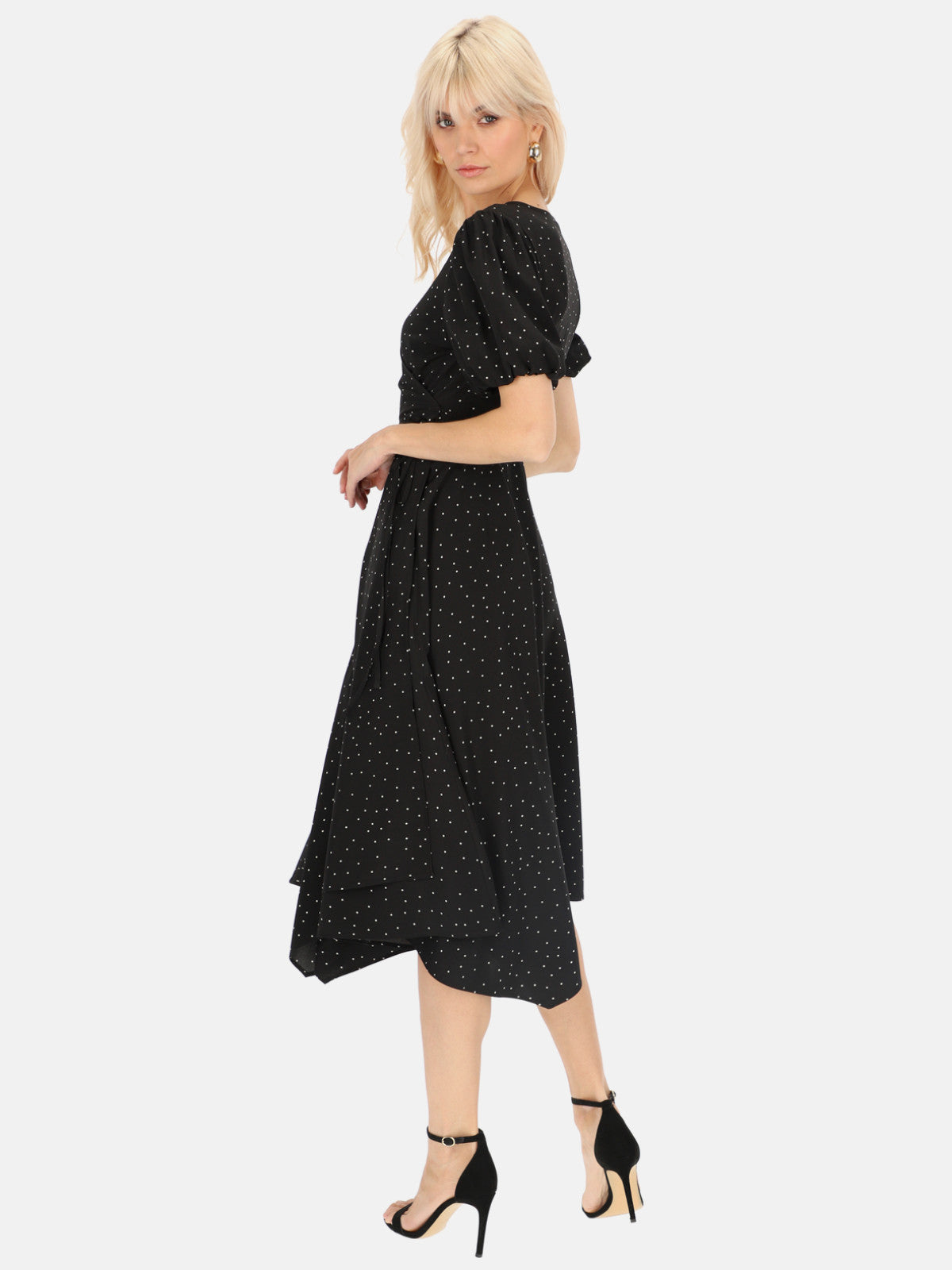 Czarna sukienka w kropki z bufiastymi rękawami Eye For Fashion Amora
