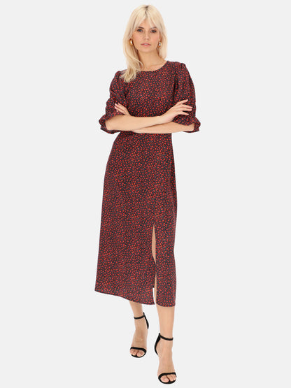 Czarna sukienka midi w czerwone kwiatuszki Eye For Fashion Abbi