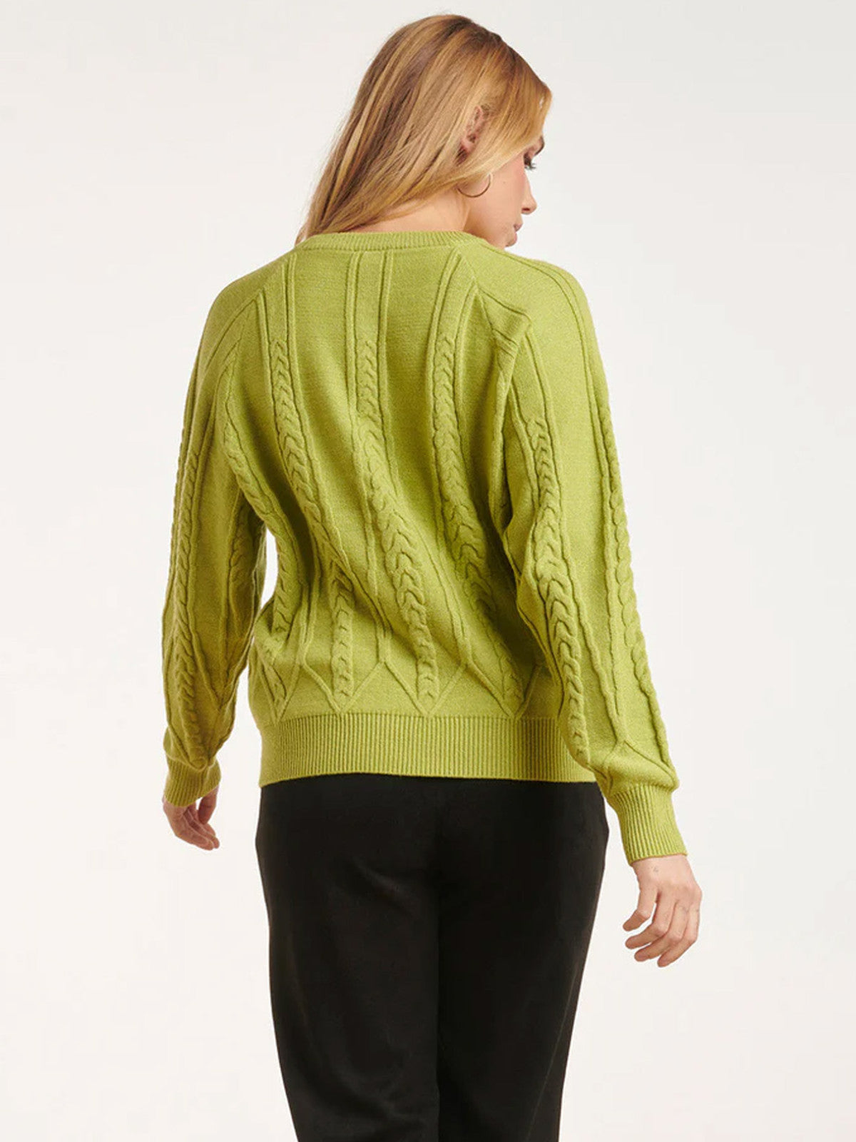 Limonkowy sweter damski ze wzorem plecionki Smashed Lemon 24635