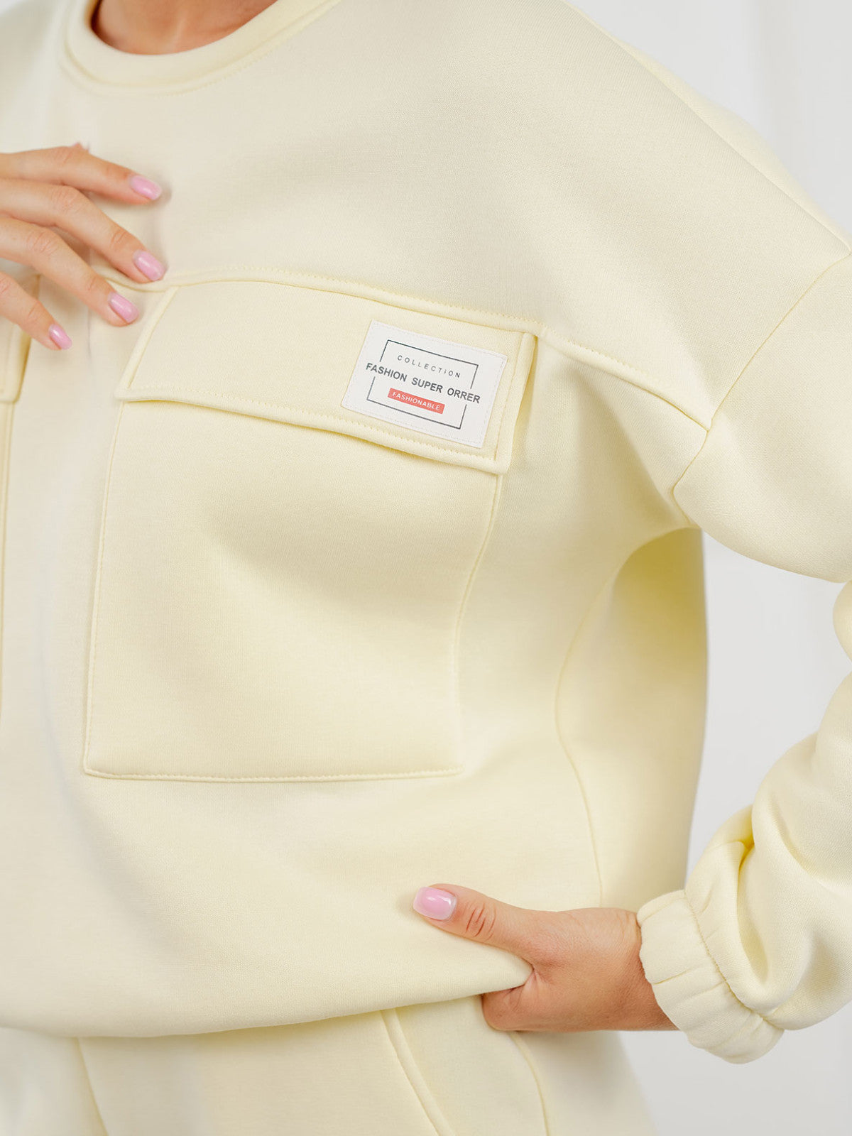 Luźna bluza z dużymi kieszeniami Azuri
