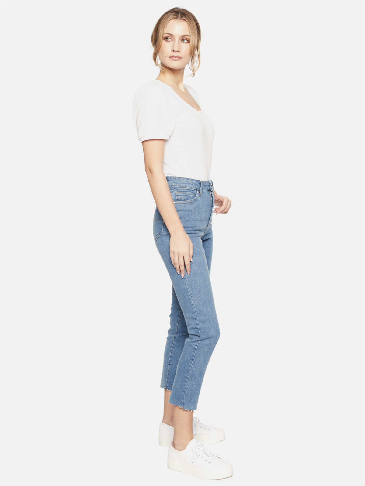 Damskie jeansy mom fit z surowym wykończeniem nogawek L'AF Taga