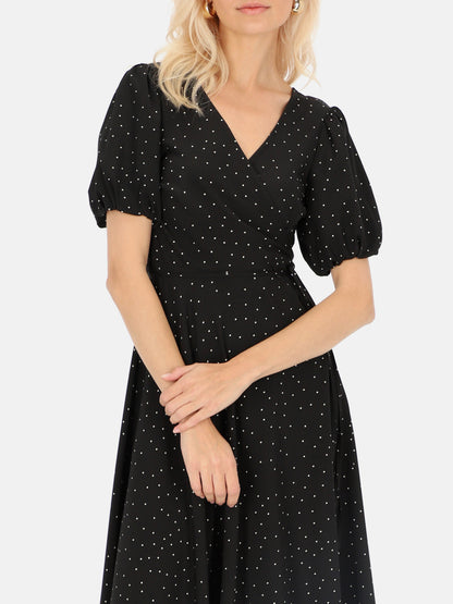 Czarna sukienka w kropki z bufiastymi rękawami Eye For Fashion Amora