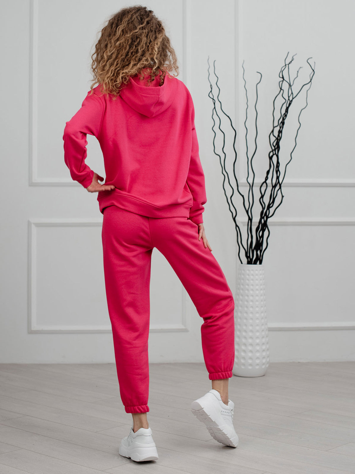 Bluza z kapturem i kieszenią kangurką Azuri