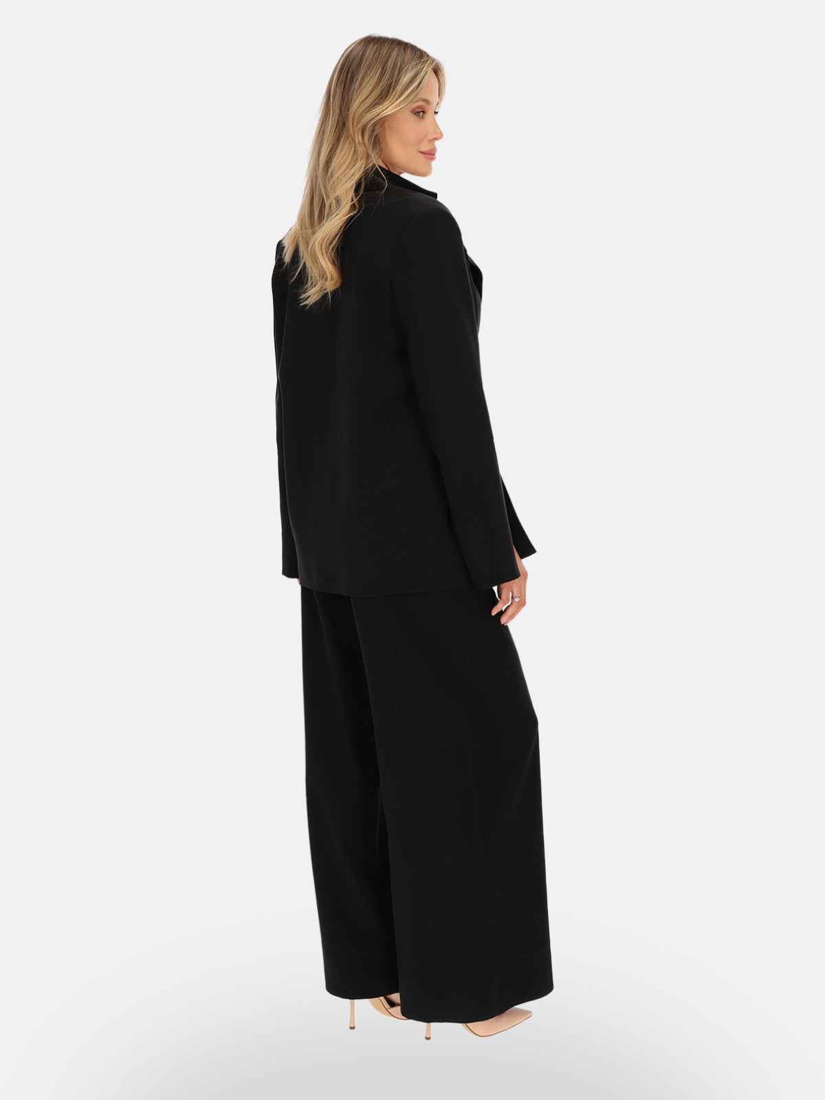 Elegancka czarna marynarka o nowoczesnym dopasowanym kroju Ursula