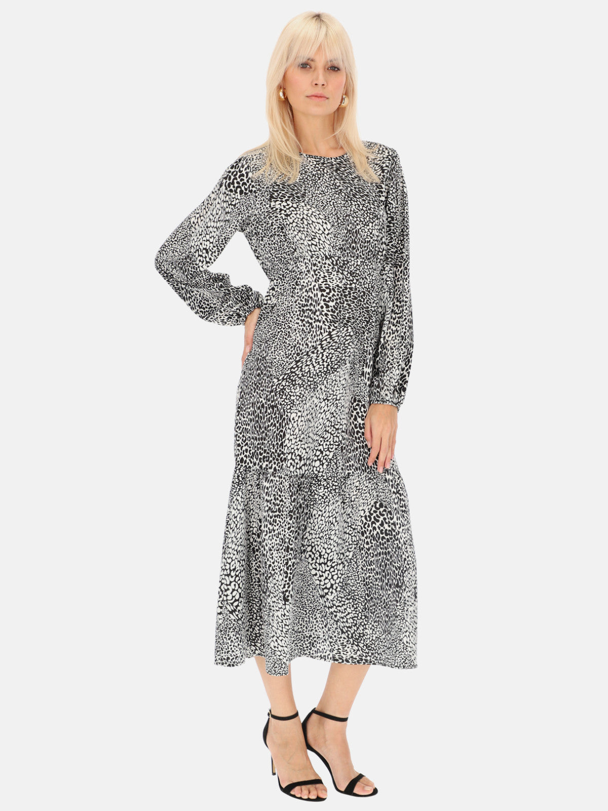 Czarno-biała sukienka midi ze wzorem w panterkę Eye For Fashion Emi
