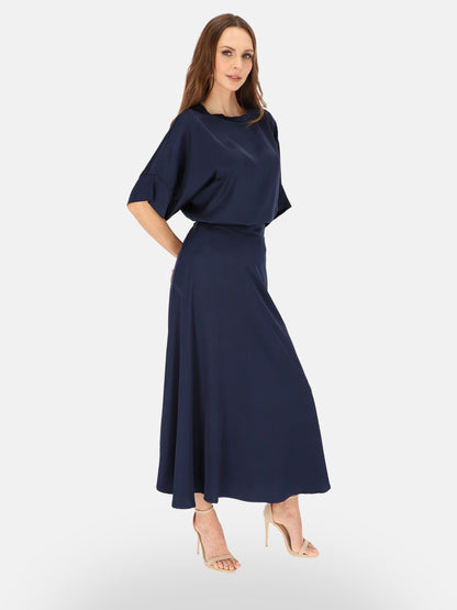 Elegancka granatowa satynowa spódnica maxi na wieczorne wyjścia Maelys