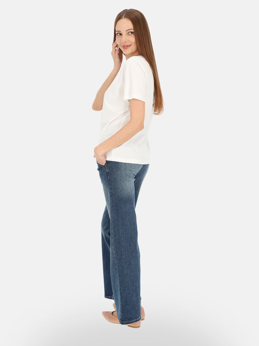 Minimalistyczny biały bawełniany t-shirt z połyskującym nadrukiem Chiara