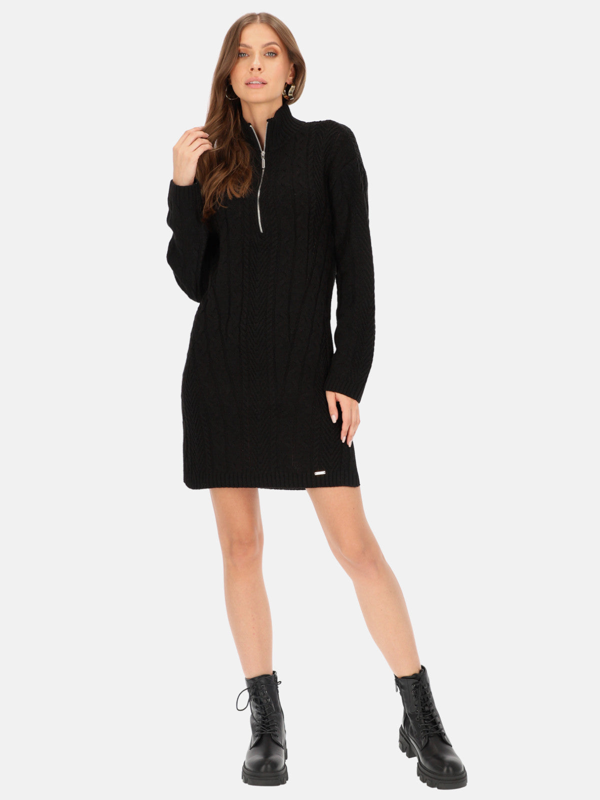 Sukienka dzianinowa w strukturalny wzór z golfem Eye For Fashion Nenci