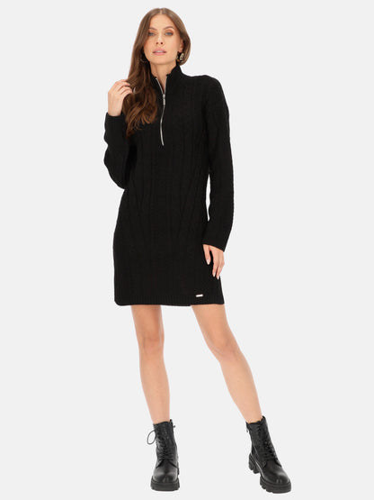 Sukienka dzianinowa w strukturalny wzór z golfem Eye For Fashion Nenci