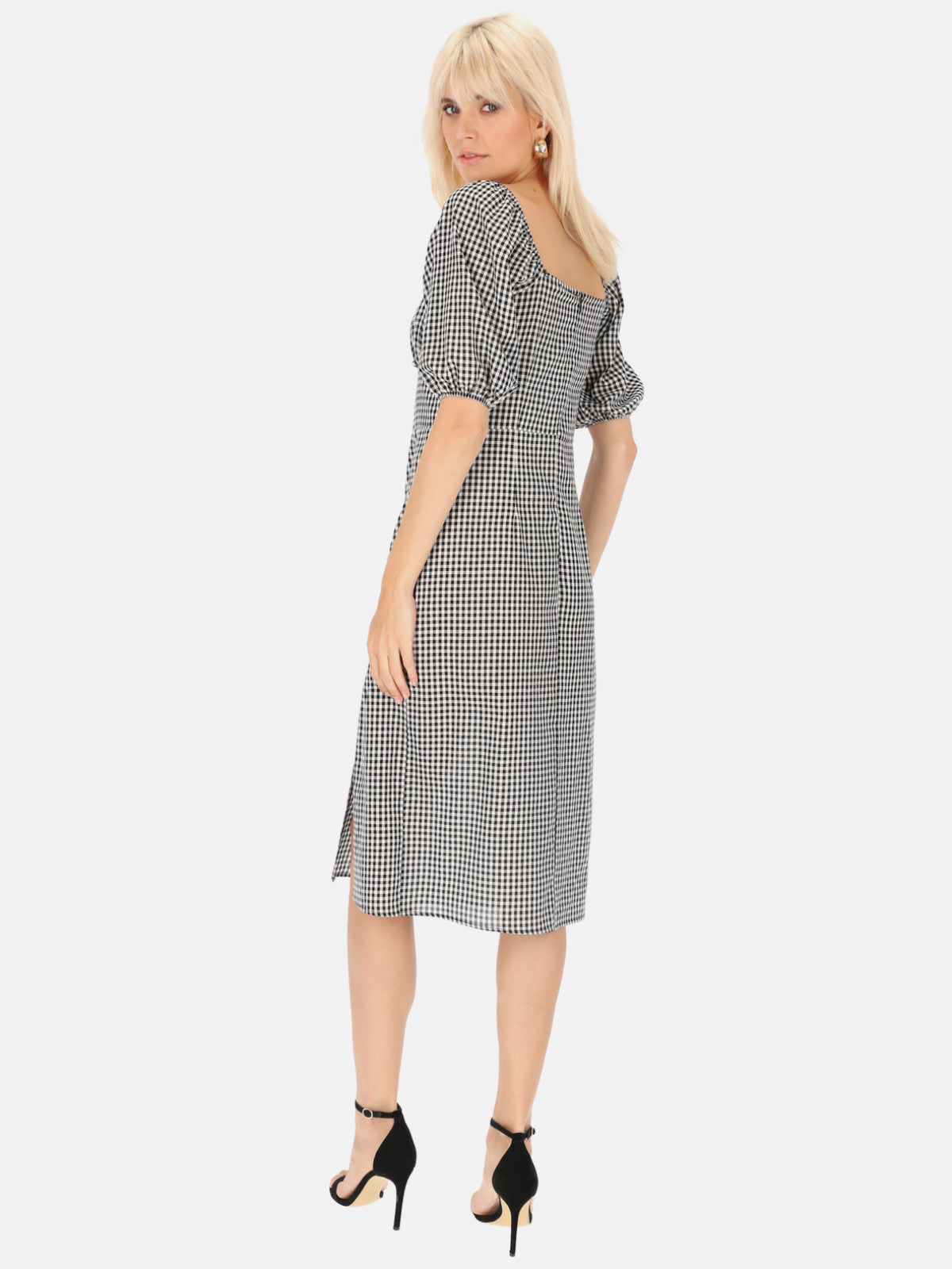 Sukienka midi w czarno-białą kratkę z bufkami Eye For Fashion Liza
