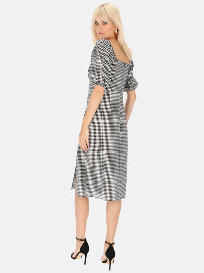 Sukienka midi w czarno-białą kratkę z bufkami Eye For Fashion Liza