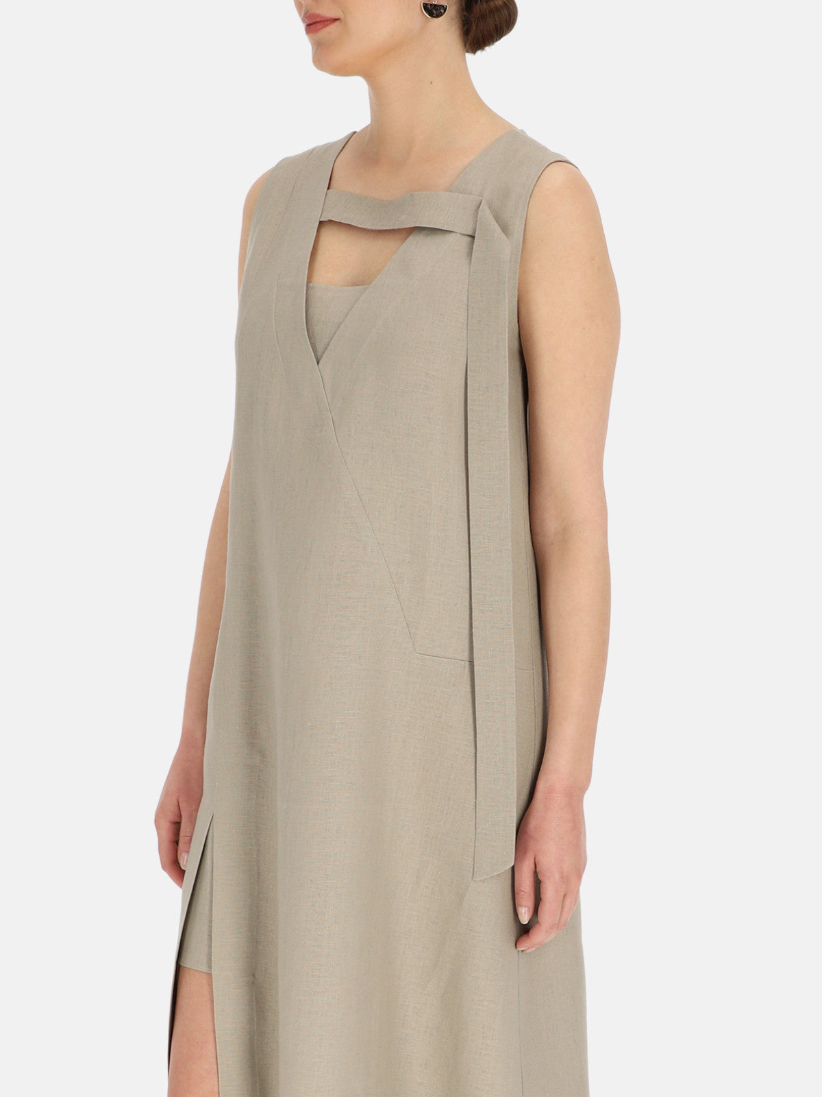 Szara lniana sukienka maxi z rozcięciem Eye For Fashion