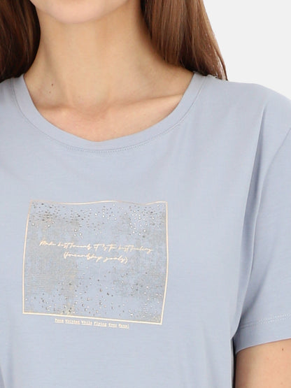 Stylowy błękitny bawełniany t-shirt damski z nadrukiem Tina