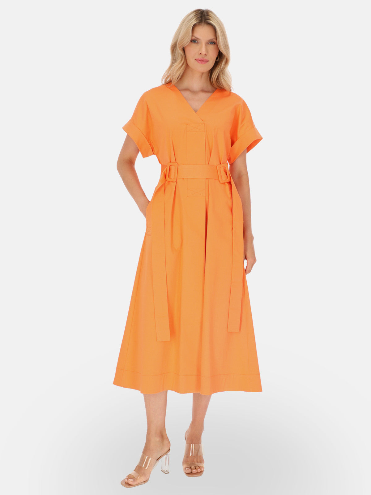 Musztardowa sukienka midi z paskiem w talii Eye For Fashion