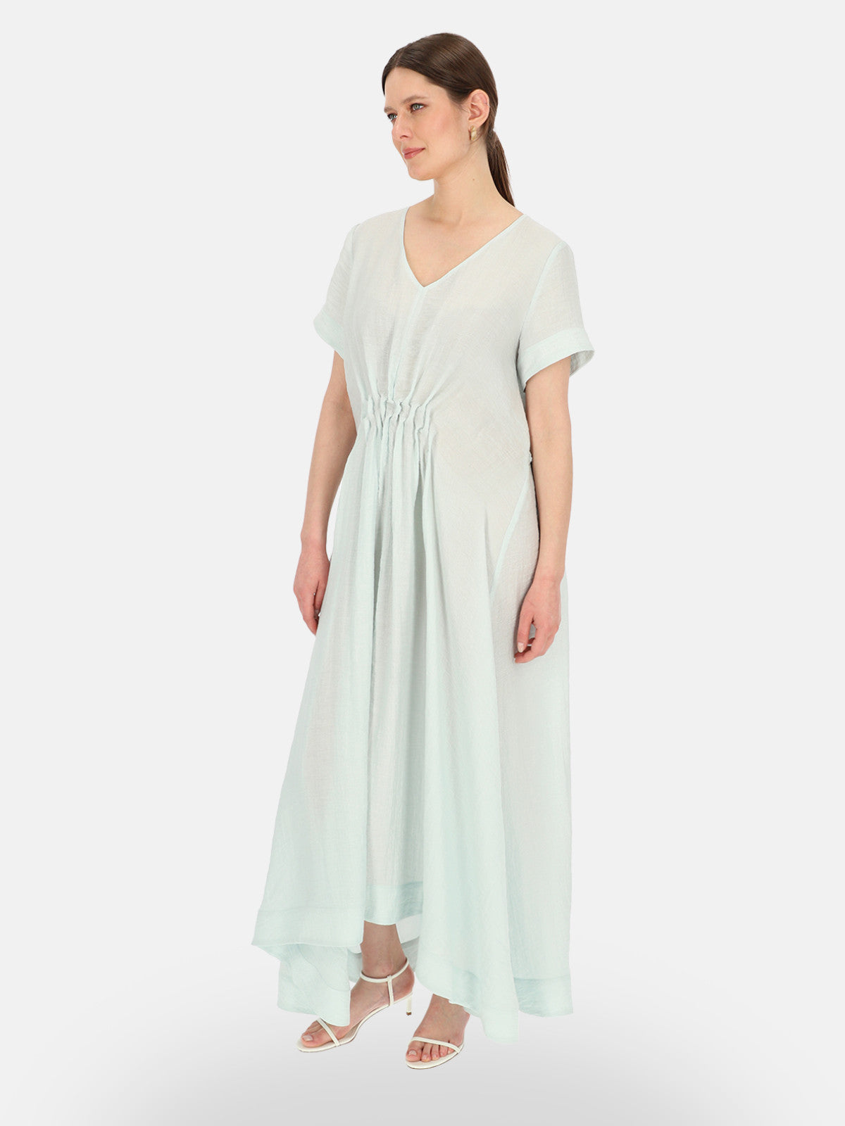 Błękitna letnia sukienka maxi z marszczeniem EyeForFashion