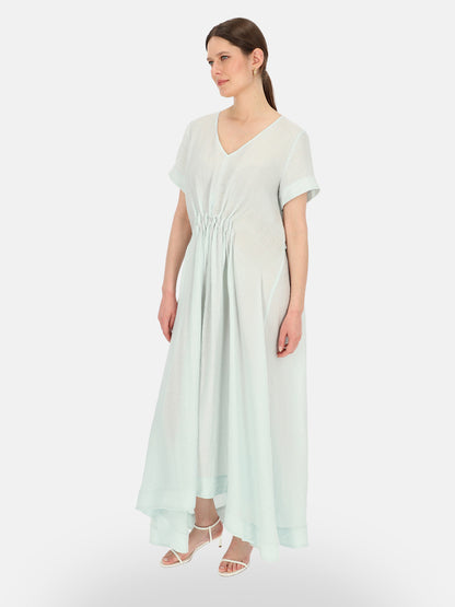 Błękitna letnia sukienka maxi z marszczeniem EyeForFashion