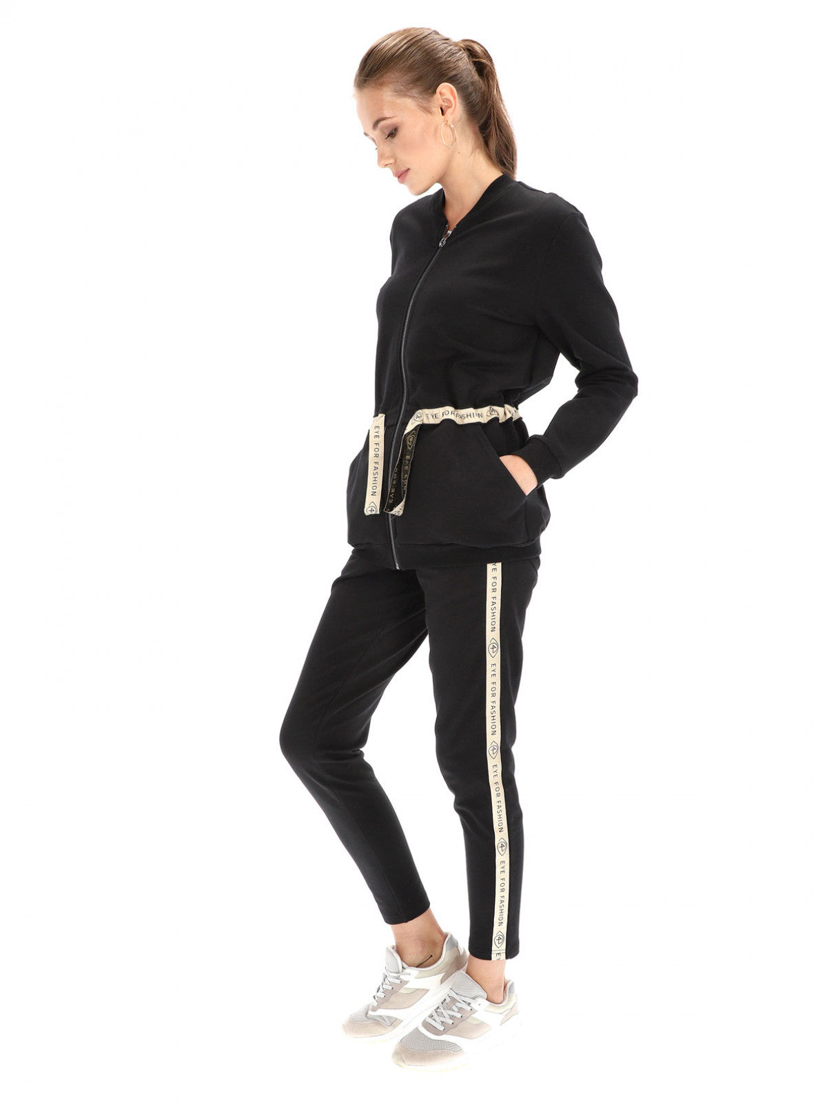 Rozpinana bluza ze ściągaczem w talii Eye For Fashion Maren
