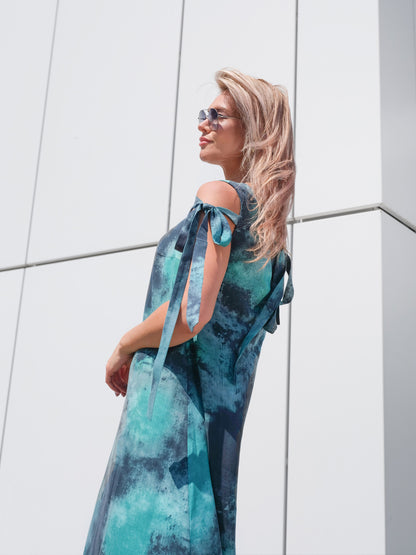 Sukienka letnia maxi z odkrytymi ramionami i wiązaniami EyeForFashion