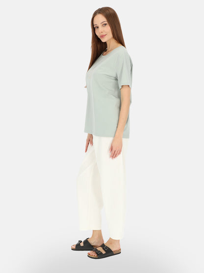 Pastelowy miętowy bawełniany t-shirt z subtelnym nadrukiem Mirena