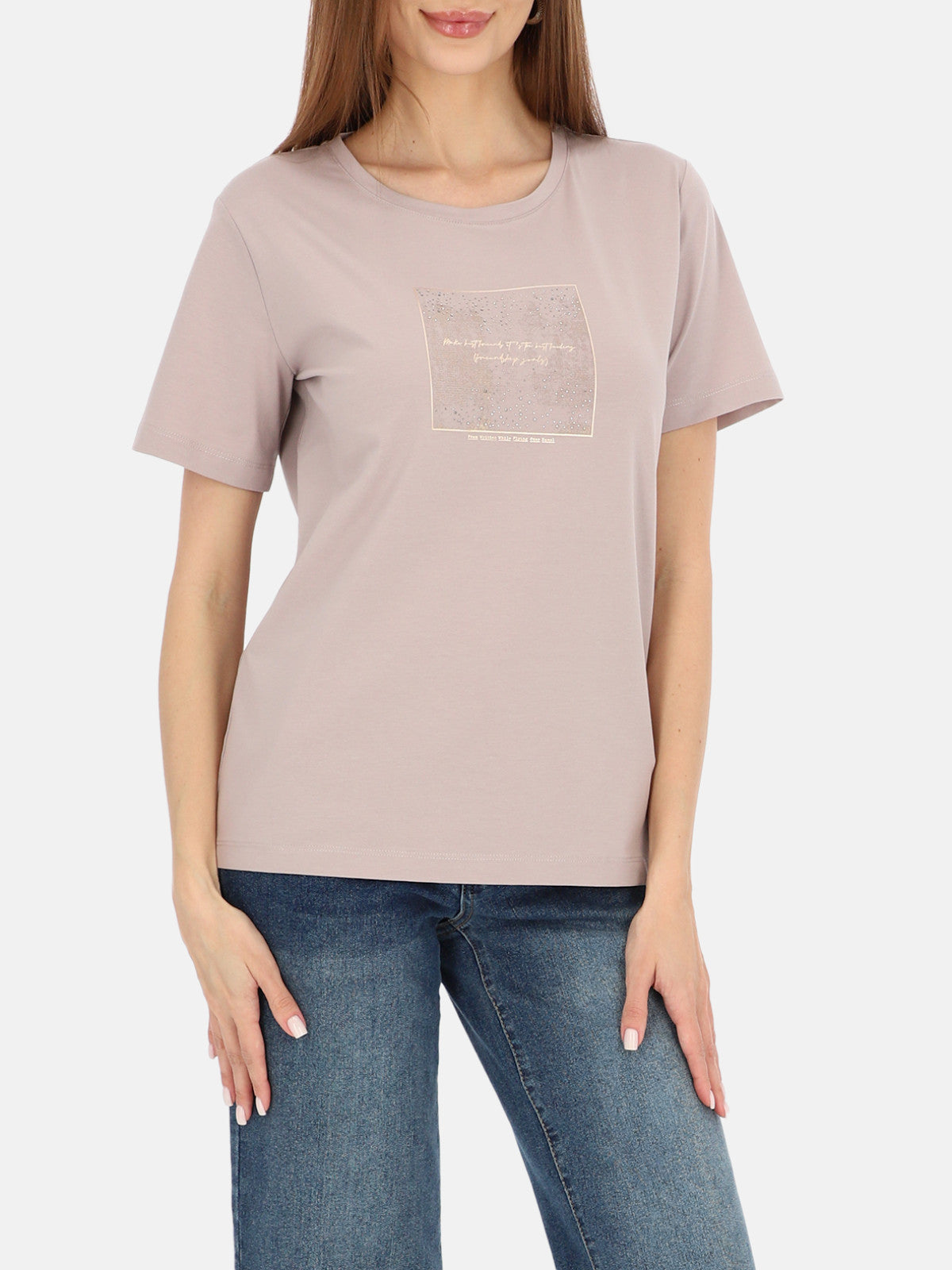 Subtelny pudrowy różowy bawełniany t-shirt damski z nadrukiem Ylenia