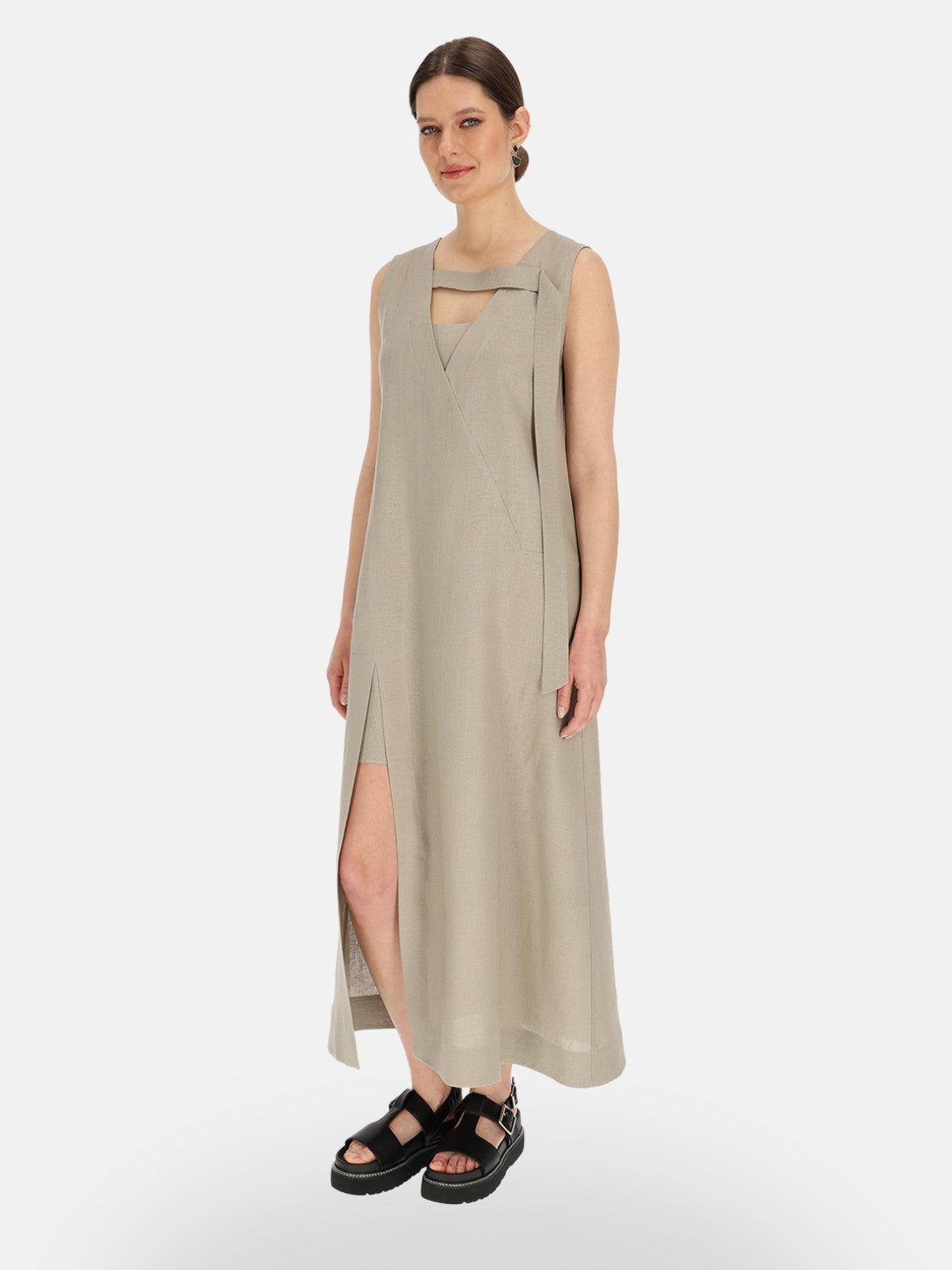Szara lniana sukienka maxi z rozcięciem Eye For Fashion