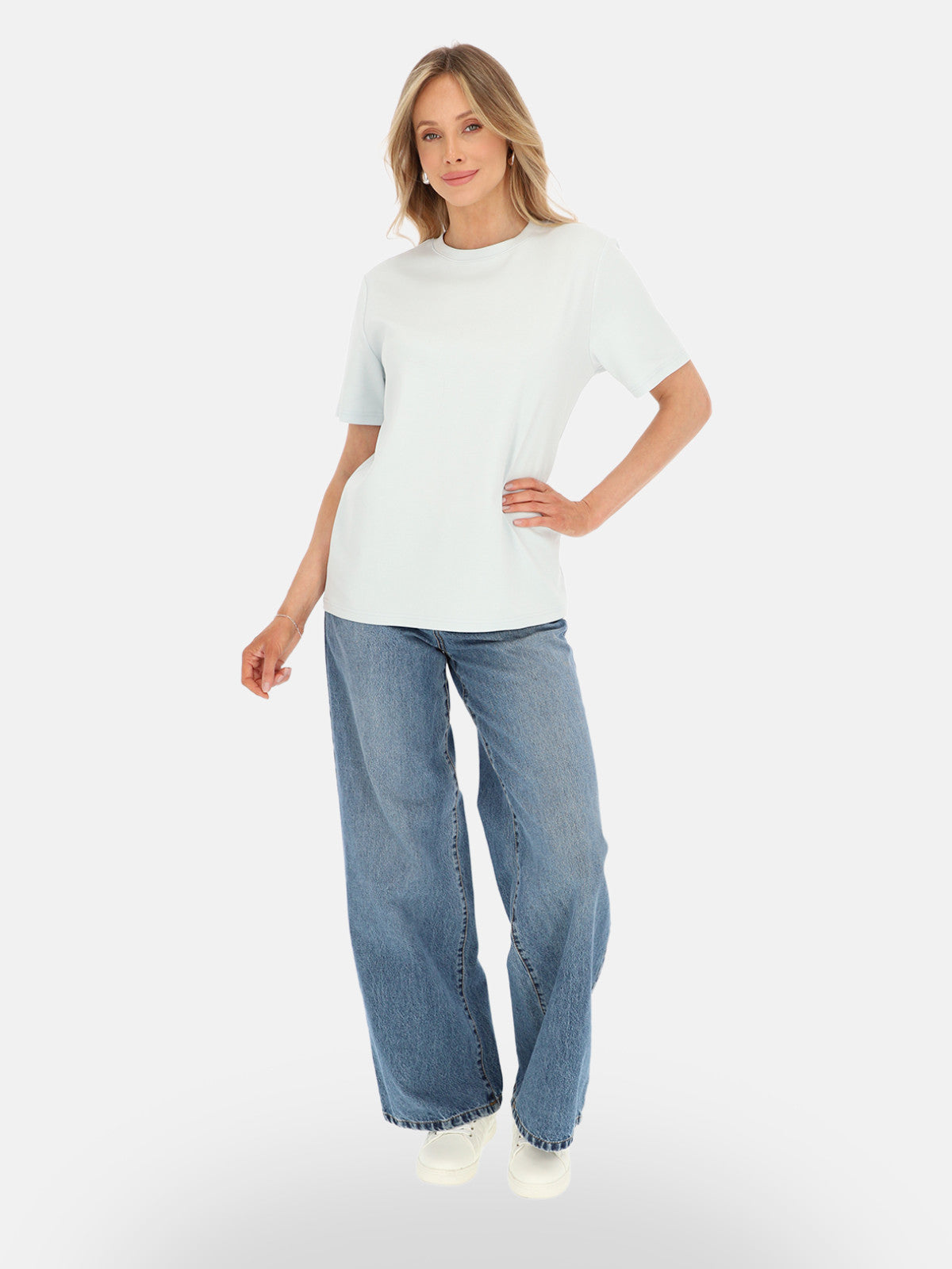 Świeży błękitny bawełniany gładki damski t-shirt basic na lato Kornelia