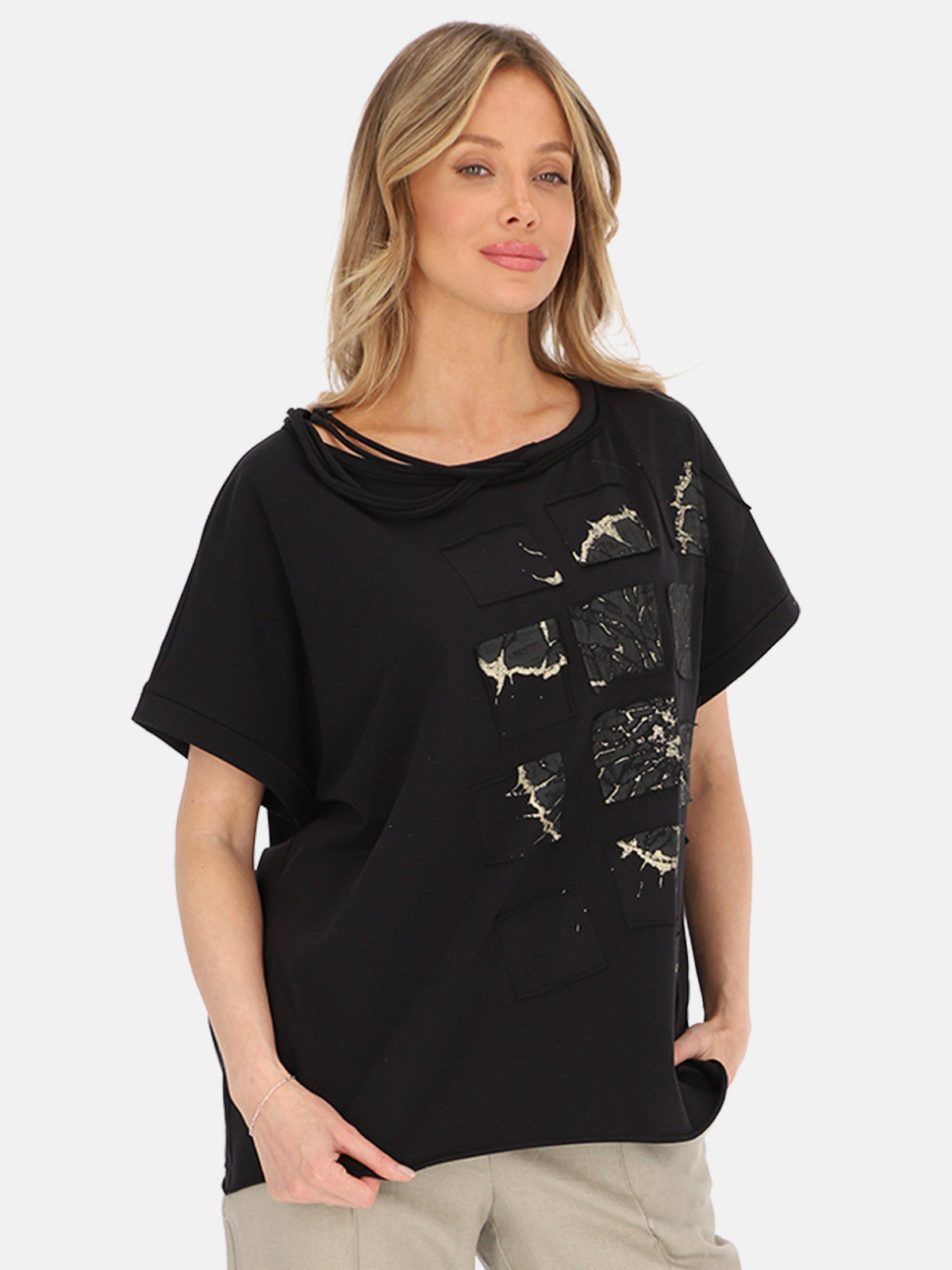 Luźny czarny bawełniany t-shirt damski na co dzień Ola