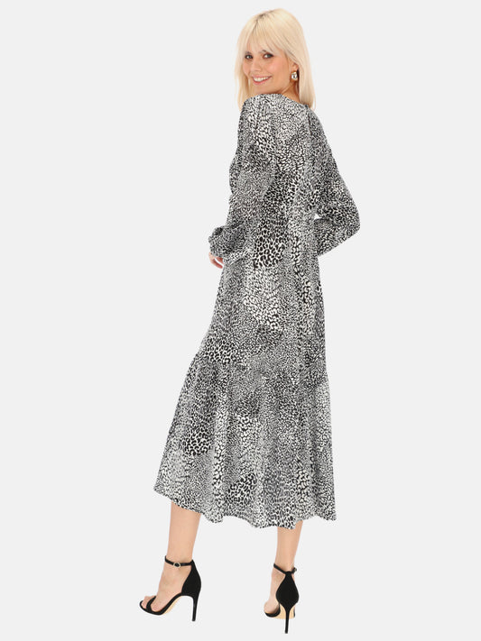 Czarno-biała sukienka midi ze wzorem w panterkę Eye For Fashion Emi