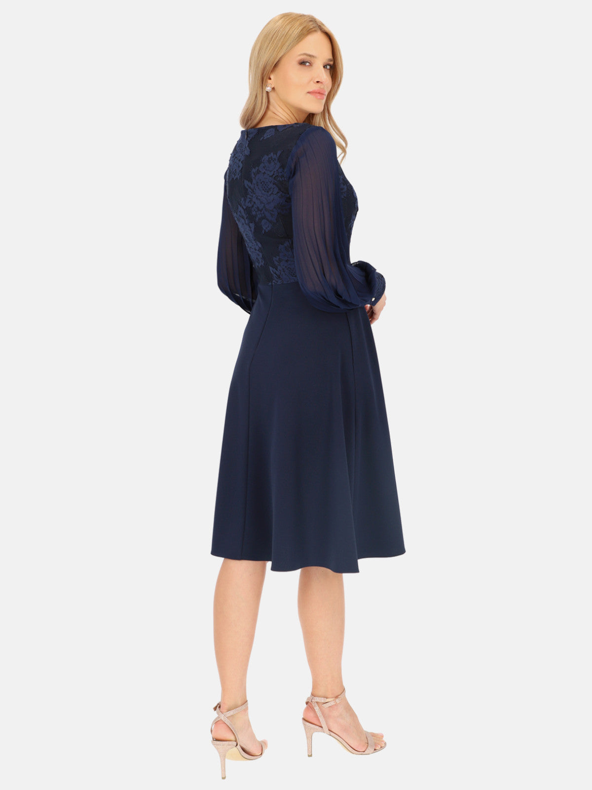 Granatowa koronkowa sukienka z plisowanymi rękawami L'AF Maggi